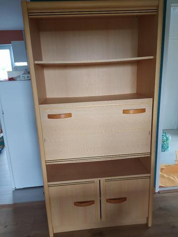 Secrétaire bureau disponible aux enchères