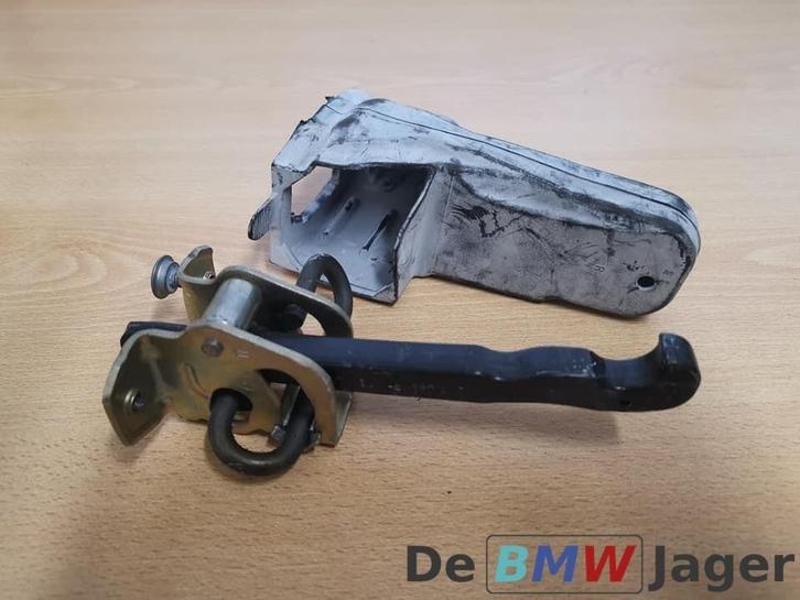 Deurvanger achterzijde BMW 5-serie E39 51228193448, Auto-onderdelen, Klein materiaal, BMW, Gebruikt, Ophalen of Verzenden