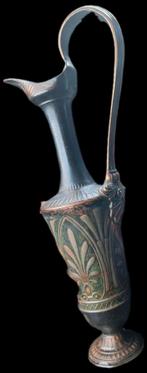 Oude bronzen vaas., Antiek en Kunst, Ophalen of Verzenden, Brons