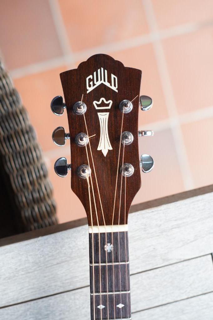 Guild GAD-JF48NAT jumbo (+ koffer), Muziek en Instrumenten, Snaarinstrumenten | Gitaren | Akoestisch, Zo goed als nieuw, Western- of Steelstringgitaar