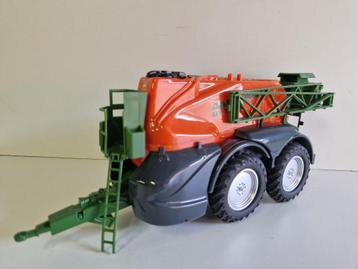 Siku 1/32 Amazone UX 11200 getrokken dubbelas veldsproeier beschikbaar voor biedingen