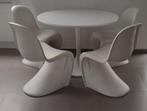 Table ronde et 4 chaises réplique Panton chair, Huis en Inrichting, Ophalen, Kunststof, Gebruikt, 100 tot 150 cm