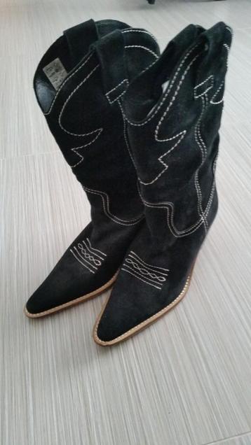 Bottes noir en daim   (neuves), Neuf, Enlèvement ou Envoi, Bottes hautes, Noir