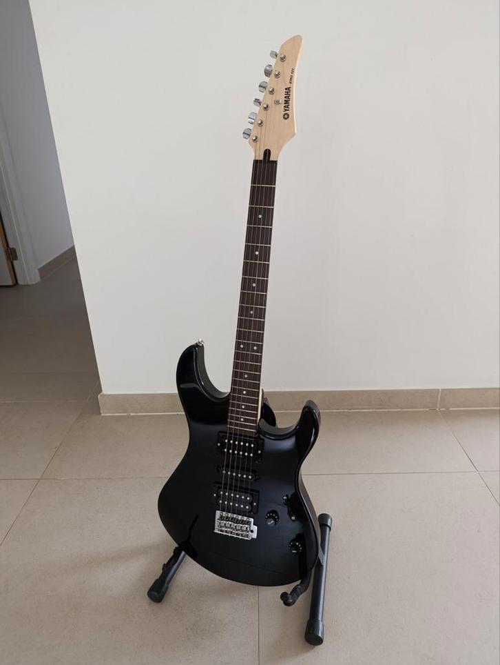 Guitare Yamaha ERG121, Muziek en Instrumenten, Snaarinstrumenten | Gitaren | Elektrisch, Nieuw, Ophalen