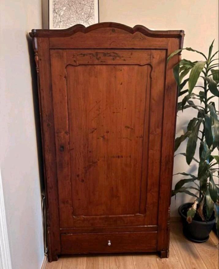Bonnetière kledingkast 1-deurs massief hout in Louis Philipp, Antiek en Kunst, Antiek | Woonaccessoires, Ophalen