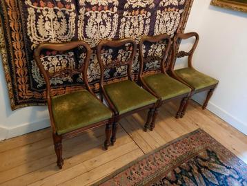 victoriaanse stoelen beschikbaar voor biedingen