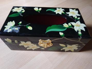 Tissuedoos beschikbaar voor biedingen