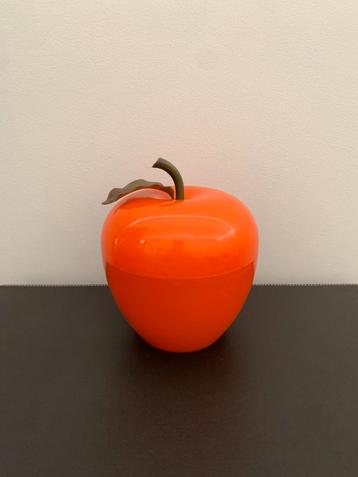 Vintage ijsemmer met appel (gemaakt in Frankrijk) beschikbaar voor biedingen