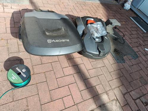 Husqvarna 420 grasrobot, Tuin en Terras, Robotmaaiers, Zo goed als nieuw, Ophalen