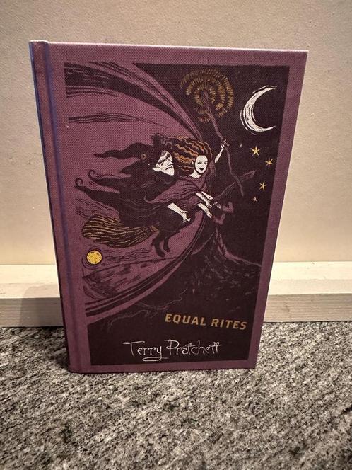 Equal Rites - Terry Pratchett (Engels), Boeken, Science fiction, Gelezen, Ophalen