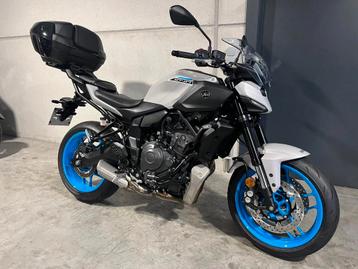 Yamaha MT07 nieuwste model amper mee gereden en met opties beschikbaar voor biedingen