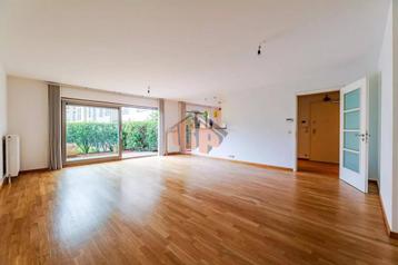 Appartement te koop in Woluwe-Saint-Lambert, 135 m², Appartement, 142 kWh/m²/an