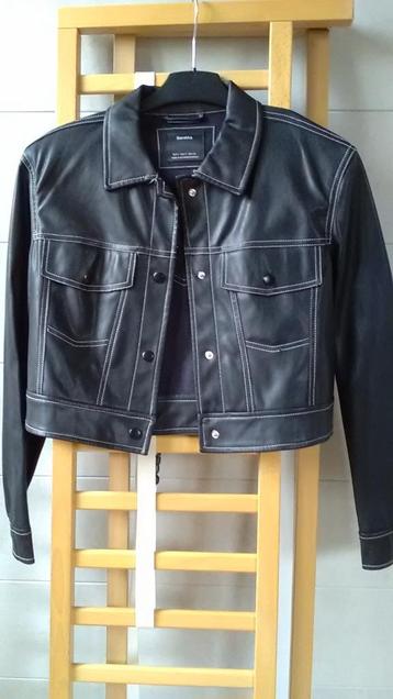 Veste noire simili cuir Bershka EUR S disponible aux enchères