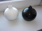 SPLINTERNIEUWE  kleine siervaasjes, Maison & Meubles, Accessoires pour la Maison | Vases, Enlèvement ou Envoi, Neuf, Noir