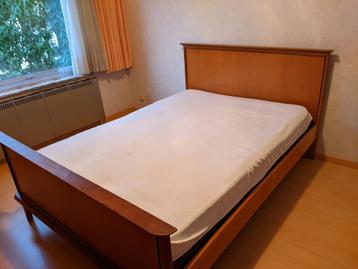 Bed 140cm breed uit 1960 beschikbaar voor biedingen