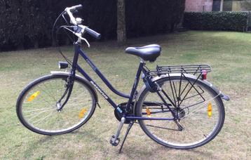 Damesfietsen beschikbaar voor biedingen