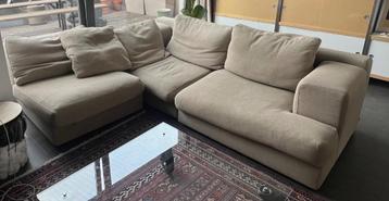 Cassina zitbank beschikbaar voor biedingen