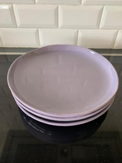 3 lavendelkleurige borden CASA - nieuw, Huis en Inrichting, Keuken | Servies, Nieuw, Bord(en), Ophalen of Verzenden