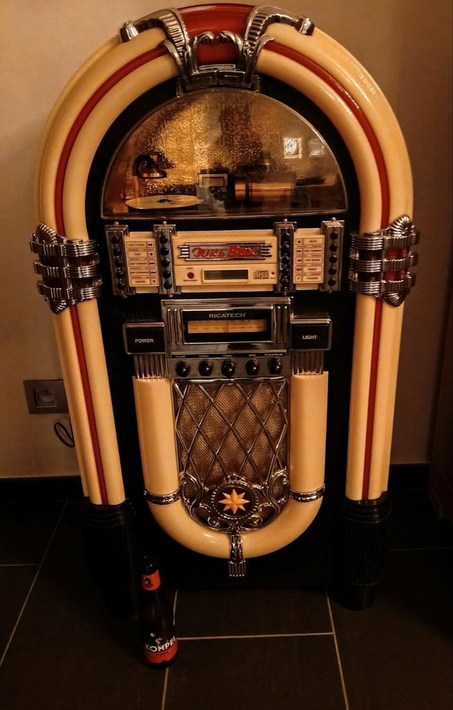 jukebox 102 h uniek stuk voor mancave in perfecte staat,, Verzamelen, Automaten | Jukeboxen, Ophalen