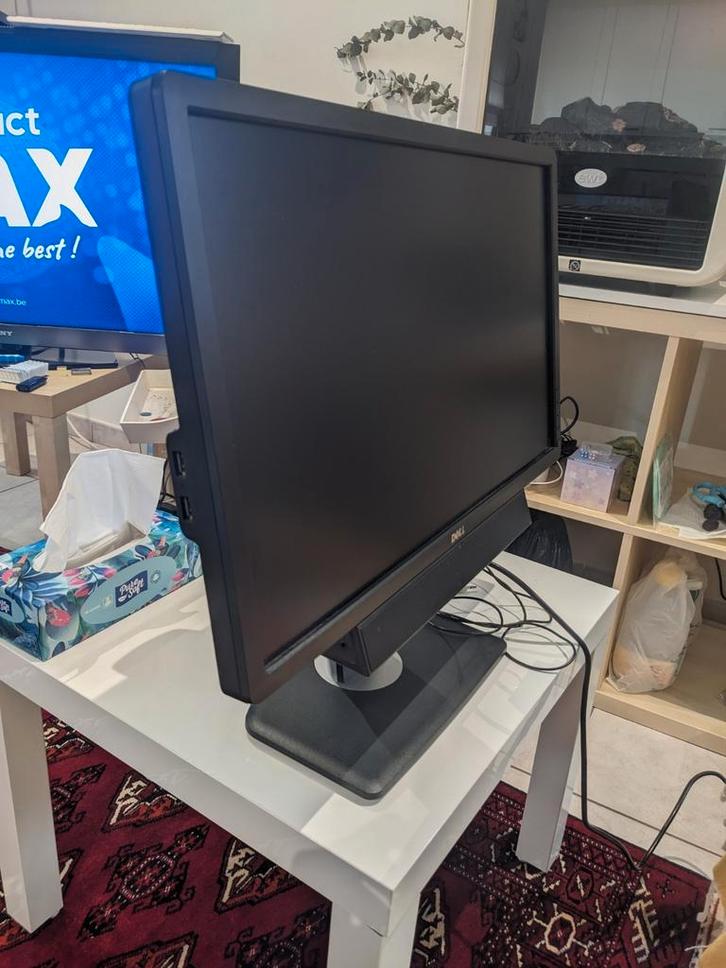Scherm/monitor * DELL
* 24" LCD LED TFT TN -gebruikt., Computers en Software, Monitoren, Gebruikt, 60 Hz of minder, DVI, VGA, Gaming