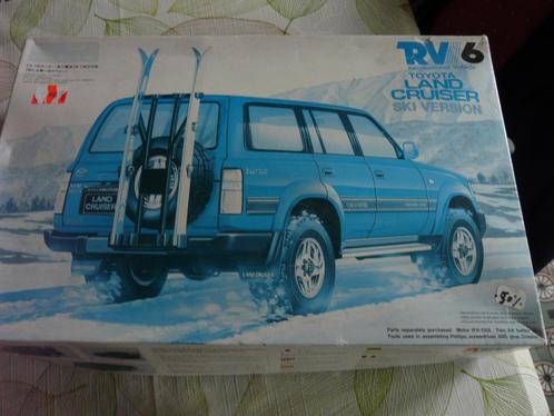 TOYOTA LAND CRUISER SKI VERSIONS 1/24 KIT COMENCER, Hobby en Vrije tijd, Modelbouw | Auto's en Voertuigen, Gebruikt, Auto, Groter dan 1:32