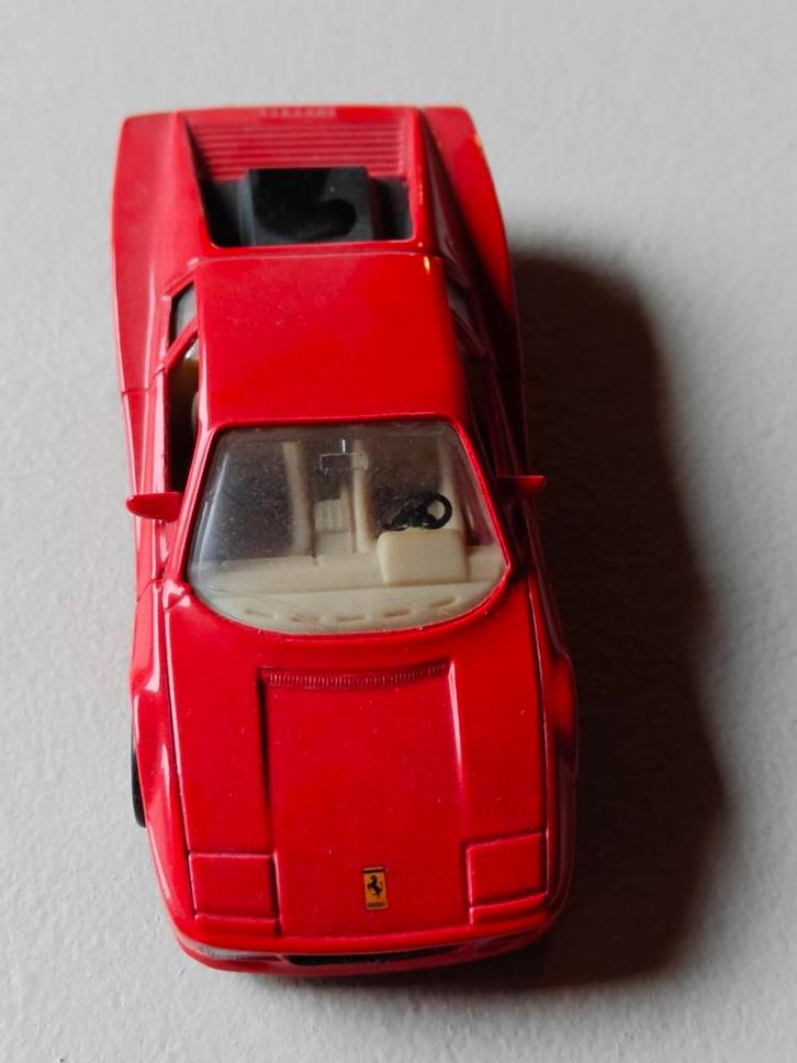 Maisto Ferrari 512TR - scale 1:39, Hobby & Loisirs créatifs, Voitures miniatures | Échelles Autre, Comme neuf, Enlèvement ou Envoi