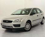 FORD FOCUS 1.6TDCI*VOLLEDIG LOGBOEK* CT OK  WEINIG KM, Auto's, Parkeersensor, Stof, Zwart, 4 cilinders