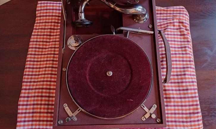 Fonograaf van het merk Parlophone Belge, Antiek en Kunst, Antiek | Tv's en Audio, Ophalen