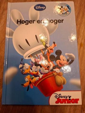 Hoger en hoger Disney junior beschikbaar voor biedingen