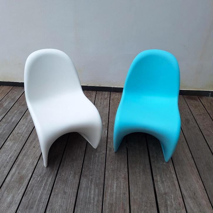 2 Vitra edition Panton Junior stoelen, Kinderen en Baby's, Kinderstoelen, Zo goed als nieuw, Ophalen