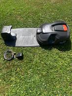 Husqvarna Automower 310 met app-bediening robotmaaier, Ophalen of Verzenden, Zo goed als nieuw