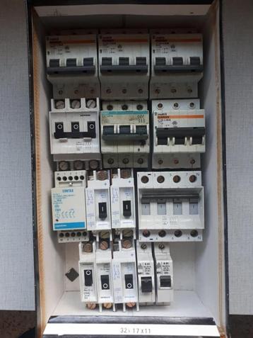 Zekeringskast, zekeringen Gardix, stopcontacten, ..., Enlèvement, Utilisé