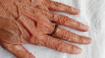 Ring - trouwring met diamant beschikbaar voor biedingen