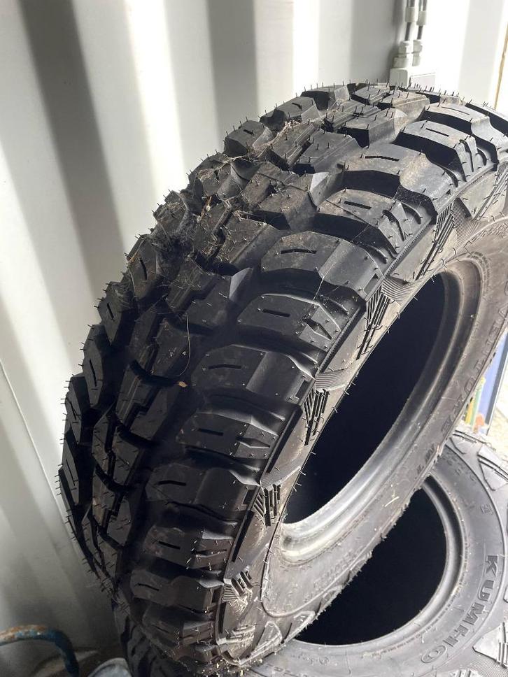 4 PNEUS MUD TERRAIN KUMHO MT51 – 245/75 R16 – QUASI NEUFS, Auto-onderdelen, Banden en Velgen, Band(en), Ophalen