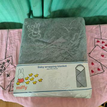 Grijs fleece babywikkeldeken 75cm*75cm beschikbaar voor biedingen