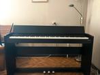 Roland F-120, Muziek en Instrumenten, Ophalen, Zo goed als nieuw, Piano