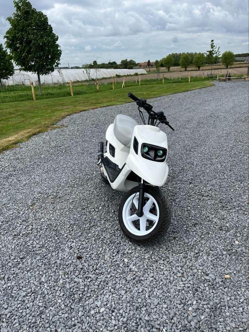 MBK Booster, Fietsen en Brommers, Scooters | Yamaha, Zo goed als nieuw, Overige modellen, Klasse B (45 km/u), Tweetakt, Ophalen of Verzenden