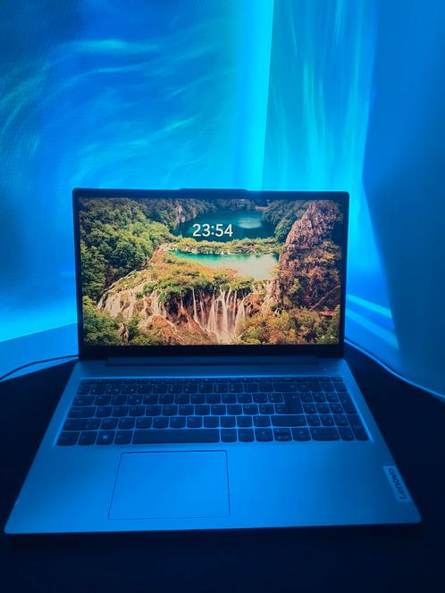 Lenovo Ideapad slim 3, Computers en Software, Windows Laptops, Zo goed als nieuw, SSD, Ophalen of Verzenden