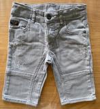 Bermuda gris en jeans H&M - 4 ans - 5€, Kinderen en Baby's, Kinderkleding | Maat 104, Ophalen of Verzenden, Zo goed als nieuw