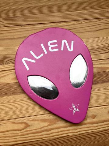Jeffree Star Alien Palette (Discontinued)