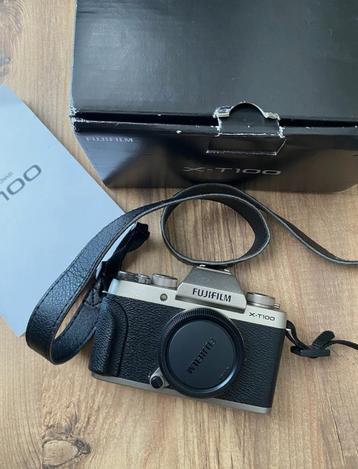 Fujifilm X-T100 + 45mm lens camera beschikbaar voor biedingen