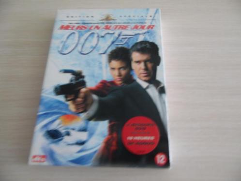 DIE ANOTHER DAY 2 DVD SPECIALE EDITIE, Cd's en Dvd's, Dvd's | Actie, Zo goed als nieuw, Actiethriller, Vanaf 12 jaar, Ophalen of Verzenden