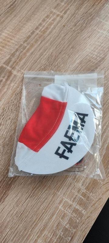 FAEMA-pet. Eddy Merckx. Nieuw, verpakt, verzending ok.
12€ beschikbaar voor biedingen