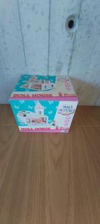 mini matter toys - wooden portable doll house, Nieuw, Overige typen, Ophalen of Verzenden