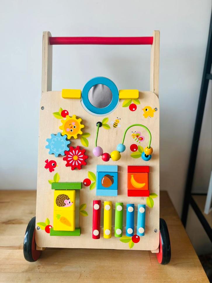 Loopkarretje in hout, Kinderen en Baby's, Speelgoed | Houten speelgoed, Zo goed als nieuw, Duw- of Trekspeelgoed, Ophalen of Verzenden