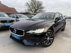 Volvo V60 2.0 D3 NAVIGATIE CARPLAY CAMERA LEDER BLUETOOTH, Auto's, Gebruikt, 4 cilinders, 1969 cc, Zwart