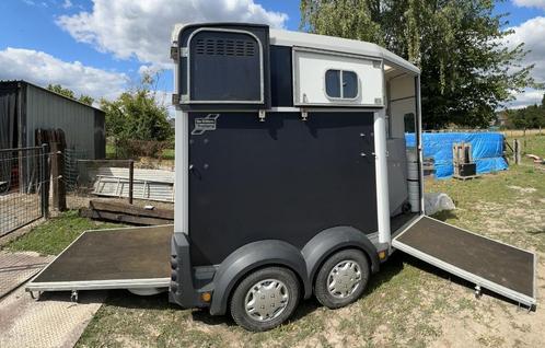 Ifor Williams HB506, 2 paarden, Zadelkast, Watervat, Dieren en Toebehoren, Paarden en Pony's | Trailers en Aanhangwagens, Zo goed als nieuw
