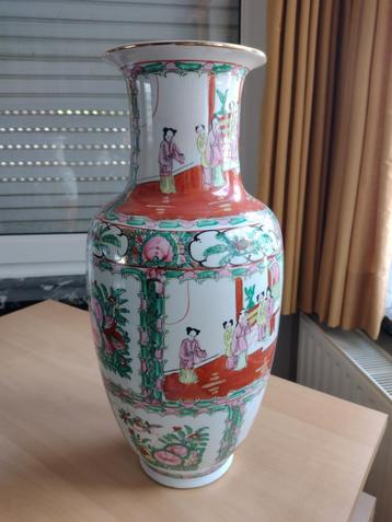 Set van 2 Chinese vazen met stempel, Ophalen
