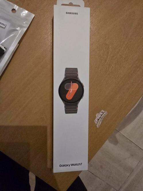 Samsung Galaxy Watch 7, Handtassen en Accessoires, Smartwatches, Zo goed als nieuw, Ophalen