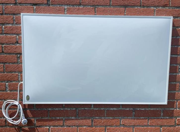 Drie stuks Infraroodverwarming aan zomerprijs, Doe-het-zelf en Bouw, Verwarming en Radiatoren, Zo goed als nieuw, Radiator, 800 watt of meer